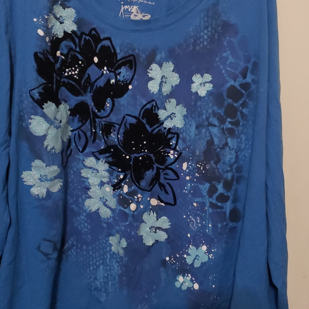 Woman shirt